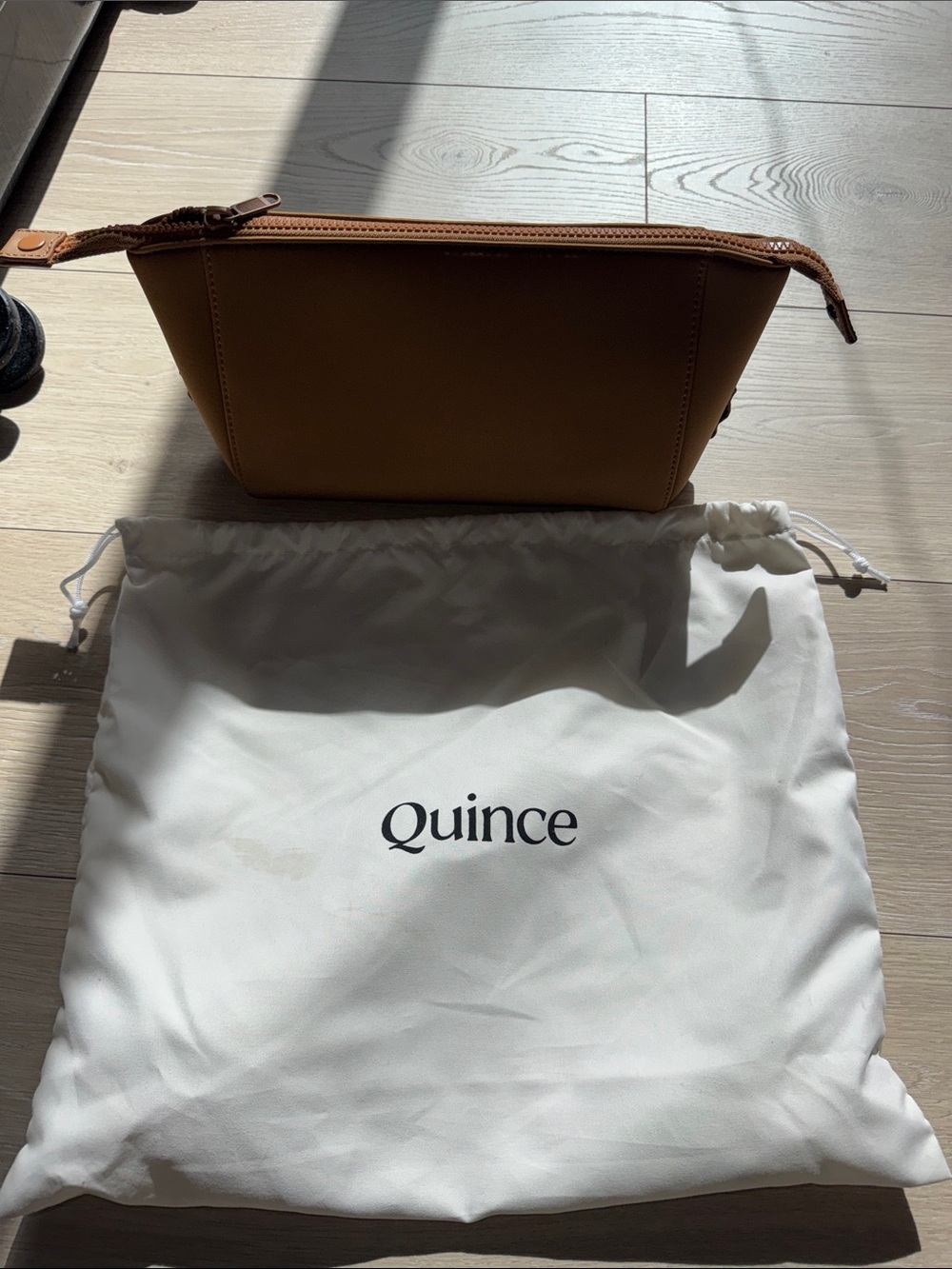 NWT Quince All-Day Neoprene Toiletry Bag
